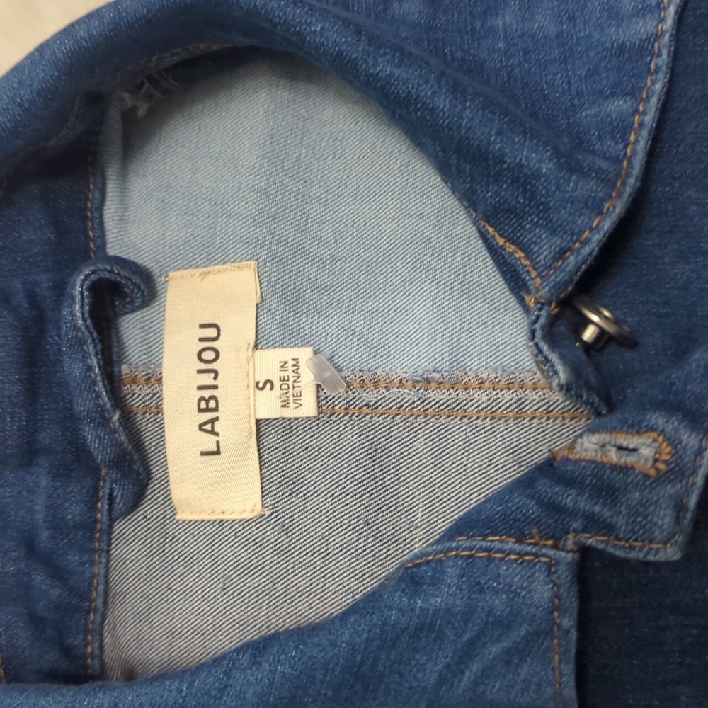 Labijou Two-Tone Patch Denim Jacket - image 5